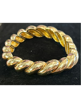 Women's Unbranded Gold Tone Twisted Link stretch Bracelet